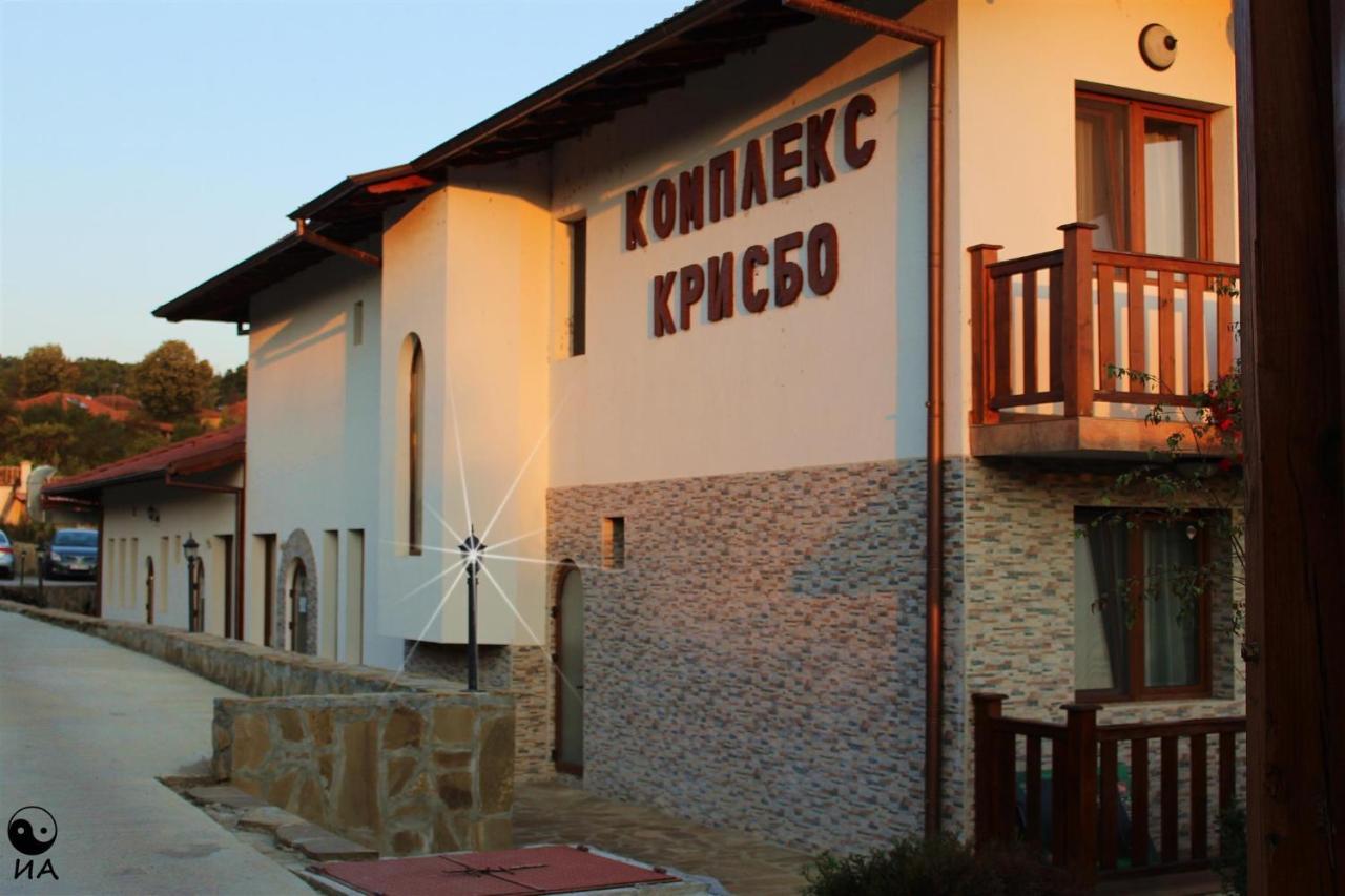 Family Complex Krisbo Hotell Donkovtsi Exteriör bild